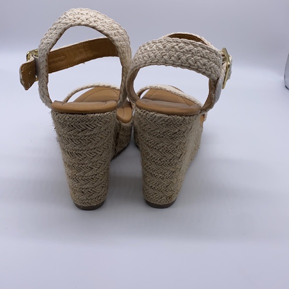 NWOT Steve Madden Wedges size 9.5M - Picture 4 of 5